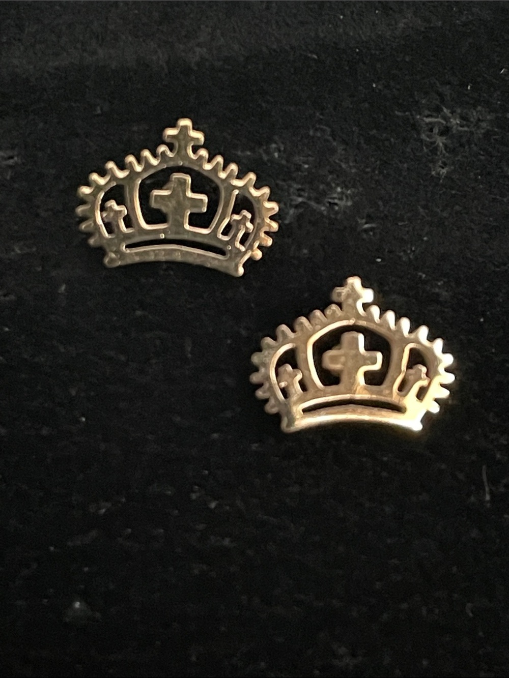 Crown Stud Earrings in Gold - Classic Royal Accent